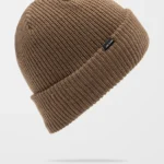 Ο ανδρικός σκούφος Sweep Lined Beanie της VOLCOM συνδυάζει μοντέρνο streetwear στιλ με ζεστασιά και άνεση, αποτελώντας ιδανική επιλογή για τις κρύες ημέρες του χειμώνα.