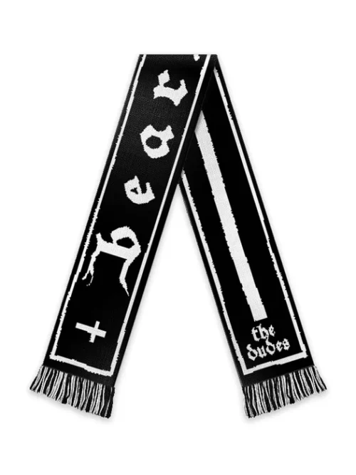 Το Evil Stuff Scarf είναι ένα πολύχρωμο κασκόλ με το χαρακτηριστικό Evil Stuff artwork του γνωστού καλλιτέχνη McBess. Ένα ιδιαίτερο streetwear αξεσουάρ που προσθέτει ξεχωριστό χαρακτήρα σε κάθε εμφάνιση.