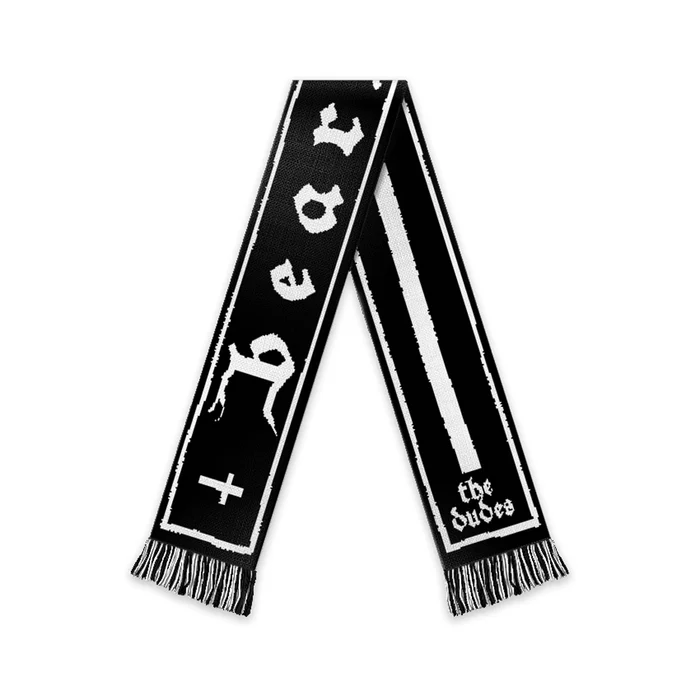 evil-stuff-scarf-10059062jpg-22630 Το Evil Stuff Scarf είναι ένα πολύχρωμο κασκόλ με το χαρακτηριστικό Evil Stuff artwork του γνωστού καλλιτέχνη McBess. Ένα ιδιαίτερο streetwear αξεσουάρ που προσθέτει ξεχωριστό χαρακτήρα σε κάθε εμφάνιση.