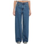 Το Weellow II Jeans της Volcom είναι ένα διαχρονικό γυναικείο τζιν παντελόνι, ιδανικό για τις καθημερινές σας εμφανίσεις. Κατασκευασμένο από 100% βαμβάκι, προσφέρει φυσική αίσθηση και άνεση, ενώ η βαμβακερή σύνθεση επιτρέπει στο ύφασμα να αναπνέει.